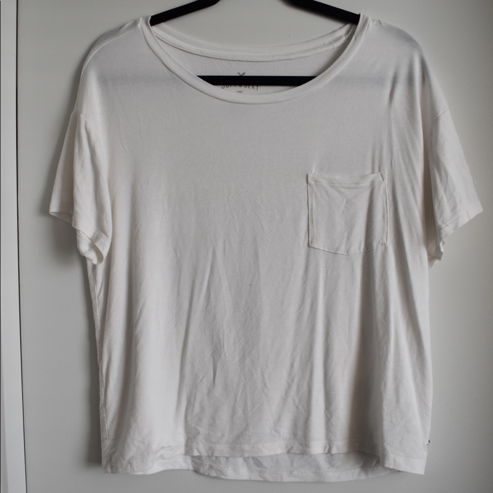 Soft and Sexy American Eagle white tee